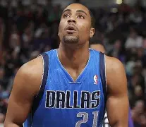 萨克拉门托国王训练开放日，集结日调整名单引欢呼，英超在即，医务组通报恢复 