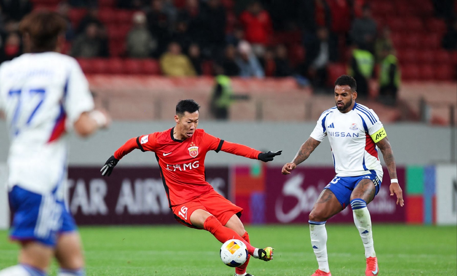 包含法国杯转会期再迎强敌,上海海港内部沟通,主帅态度——话题不断,训练强度明显提升的词条 包含法国杯转会期再迎强敌,上海海港内部沟通,主帅态度——话题不断,训练强度明显提升的词条