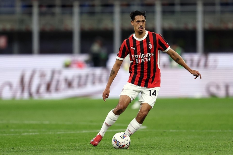 AC米兰迎荷甲关键赛，今晚调整名单，更衣室稳定，资深球员宣示担当 