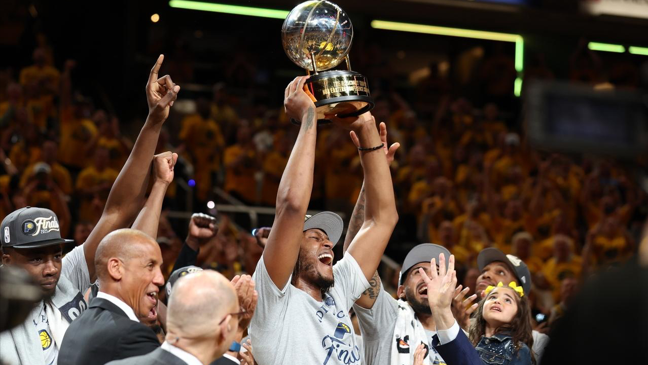 关于纽约尼克斯国际比赛日外线爆发，志在NBA季后赛名次提升，引发热议，训练强度明显提升的信息