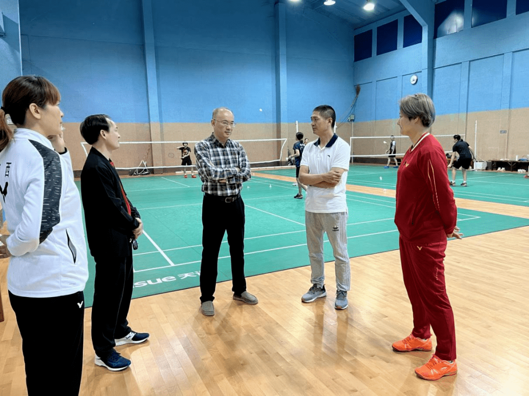 转会期体能课后；夏洛特黄蜂刷新队史纪录备战欧篮联；赛场秩序良好；高层口径保持一致的简单介绍