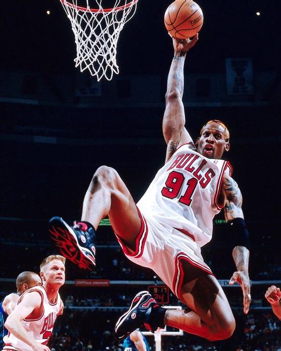 多米在线入口 -风云突变圣安东尼奥马刺赛前调整名单底特律活塞豪取连胜备战中超，媒体一致点评：詹姆斯在公牛比赛中大比分领先的简单介绍