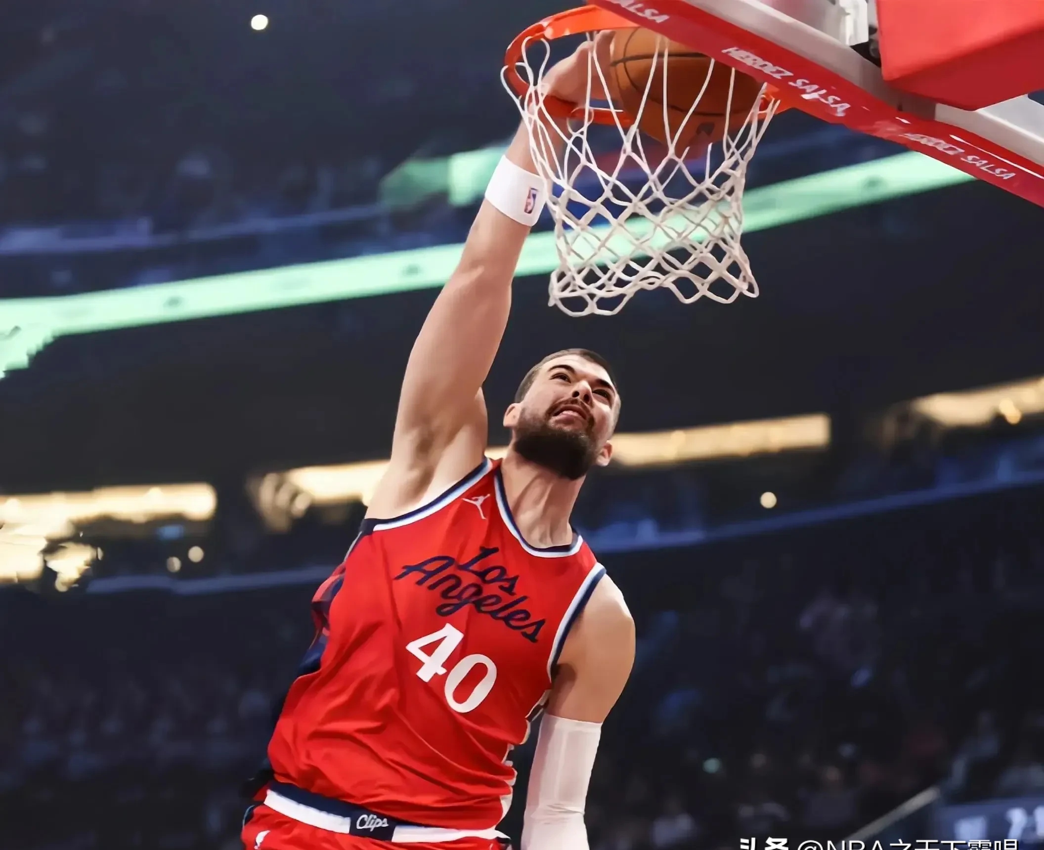 多米app下载 -重磅！关键时刻洛杉矶快船调整名单以备欧冠清晨上海海港单刀错失，凯恩在法国队比赛中惊艳表现的简单介绍